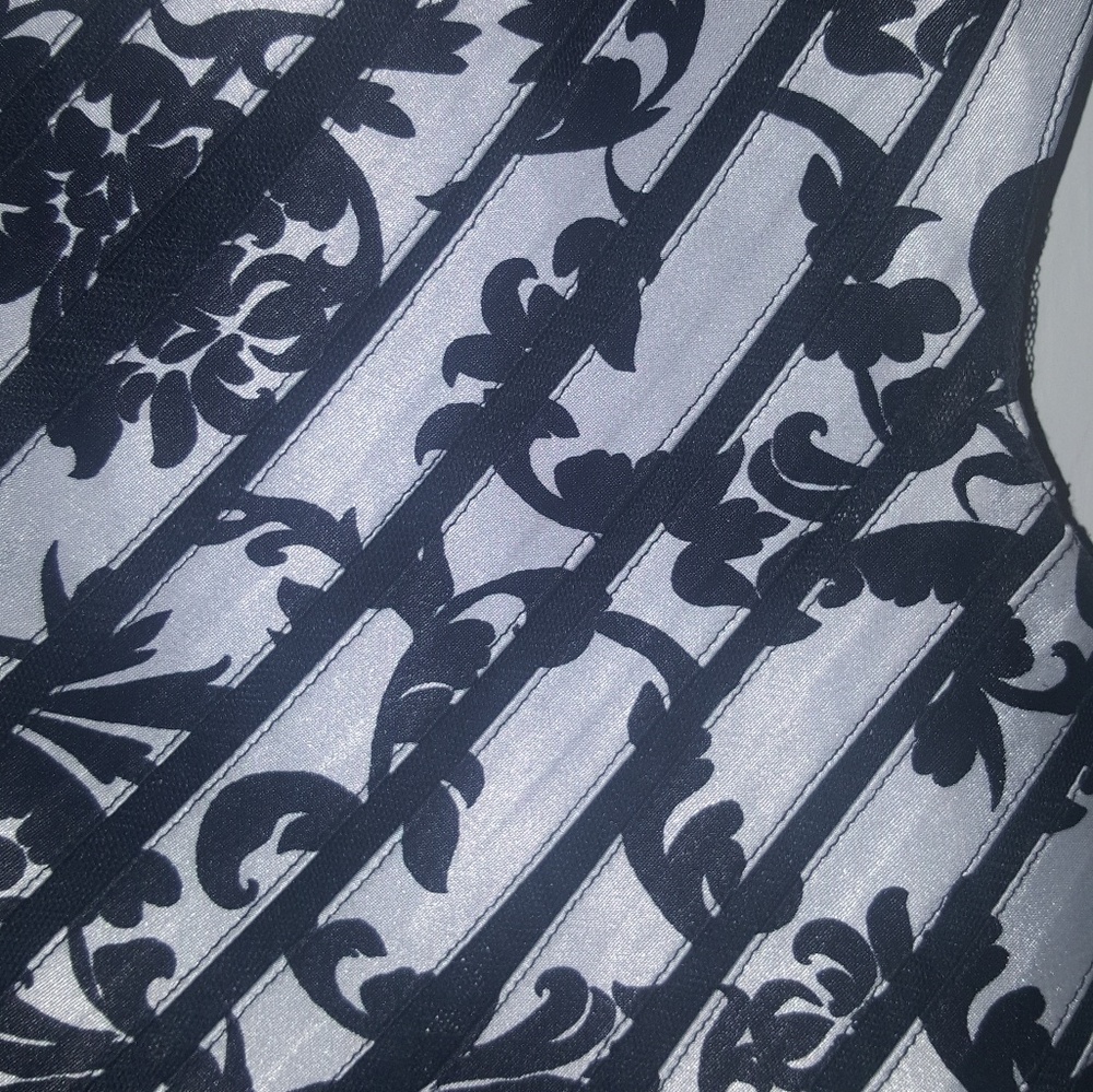 DRESS - Picture 2 of 5